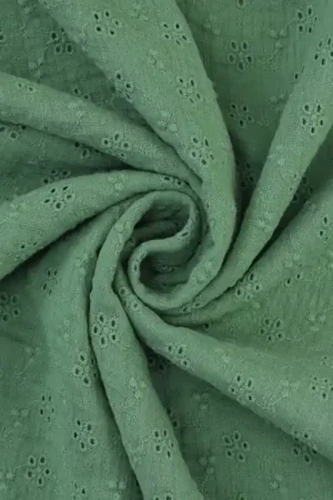 Aanbieding Katoenen mousseline double gauze broderie ranken, oudgroen