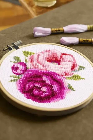 Borduurpakket: DMC Pink Peonies Favoriet