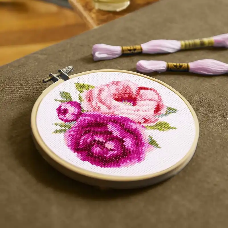 Borduurpakket: DMC Pink Peonies Favoriet