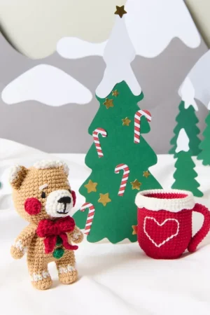 Haakpakket: Ricorumi Gary the Gingerbread Bear Direct Beschikbaar