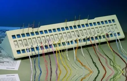 Tijdelijk Beschikbaar Pako - Naaldhouder