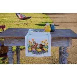 Aanbieding Konijnen met kuikentjes tafelloper borduurpakket van VERVACO pn-0183468