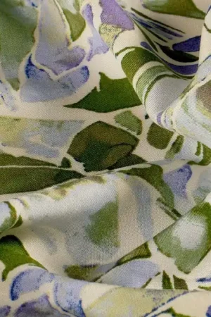 Viscose poplin stof, digitale bloemenprint, groen/beige/paars. P292 Beste Prijs
