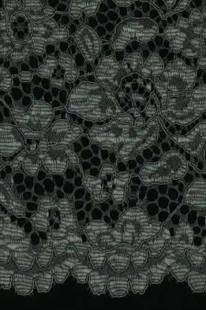 Voordeelprijs Kant stof, bloem motief, donkergrijs. VK017