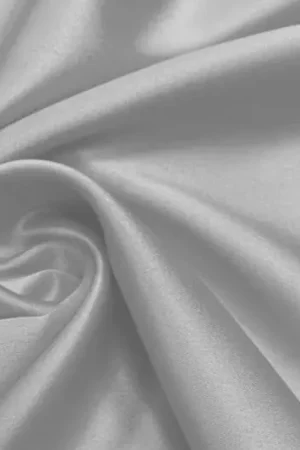 Beperkt Aanbod Stretch satijn stof wit. ST001