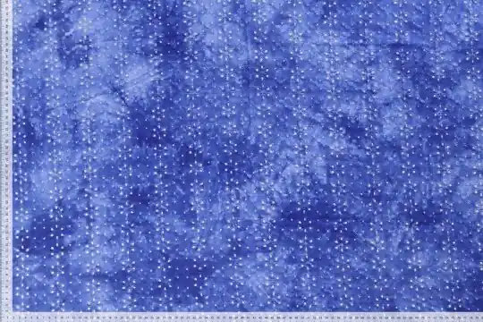 Alleen Vandaag Broderie katoen stof, tie dye, opengewerkte bloemetjes, blauw. C748