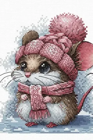 Borduurpakket Little Mouse with a Winter Hat - Ava Stitch Direct Beschikbaar