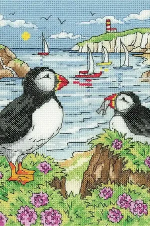 Borduurpakket Puffin Shore - Heritage Crafts Must-Have