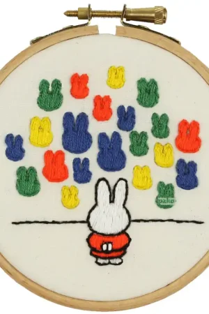 Rechtstreeks Van De Fabrikant Pako Nijntje in het museum inclusief borduurring Vrij borduren (pakket)